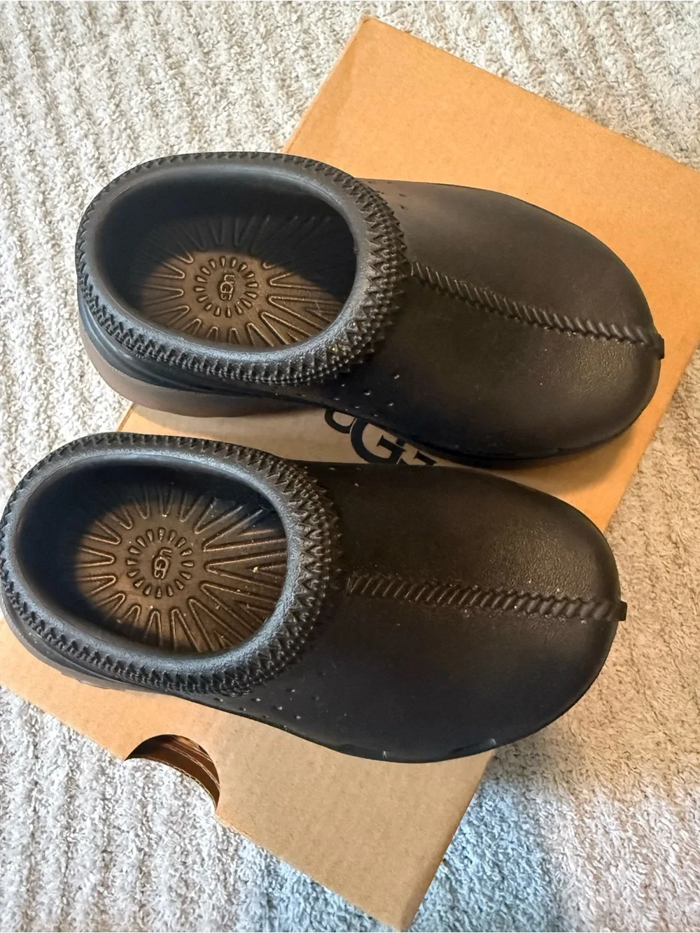 UGG Kids Black Foam Slip-On Clogs